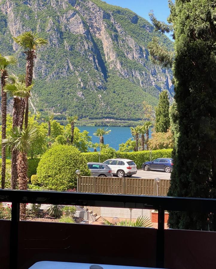 Holiday On The Lake Lugano Bissone Exterior foto